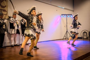 dang van de dansmariekes Karnamor 