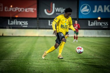 30-11-2024: Berchem Sport ve Berg en dal arasında maç, ikinci lig b