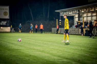 30-11-2024: Berchem Sport ve Berg en dal arasında maç, ikinci lig b