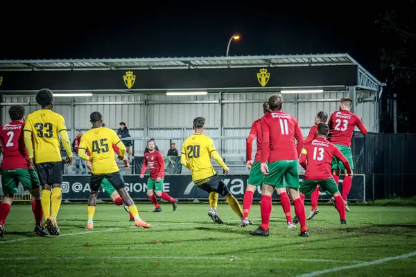 30-11-2024: Berchem Sport ve Berg en dal arasında maç, ikinci lig b