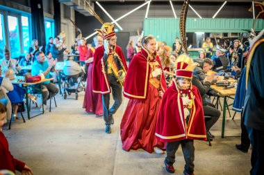 2025-02-02 Çocuk Karnavalı Balo Adamları Mechelen