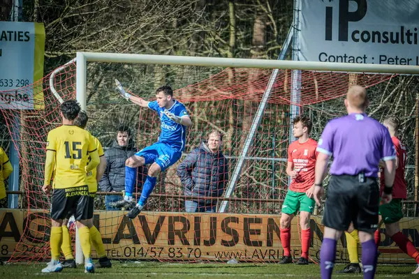 2025-03-16 Berg en dal-Berchem Sport, Belçika 'nın alt bölgelerinde rekabet maçı