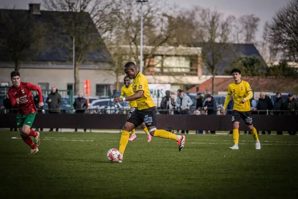 2025-03-16 Berg en dal-Berchem Sport, Belçika 'nın alt bölgelerinde rekabet maçı