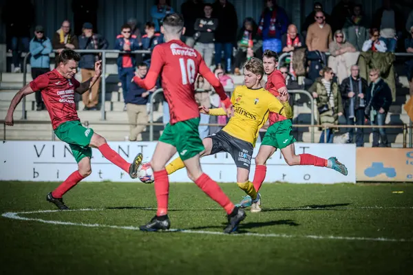 2025-03-16 Berg en dal-Berchem Sport, Belçika 'nın alt bölgelerinde rekabet maçı