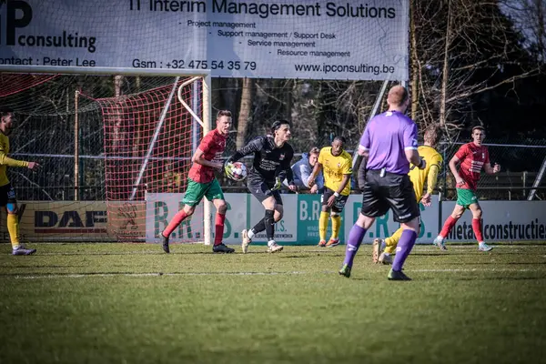 2025-03-16 Berg en dal-Berchem Sport, Belçika 'nın alt bölgelerinde rekabet maçı