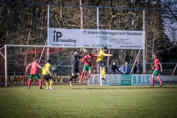 2025-03-16 Berg en dal-Berchem Sport, Belçika 'nın alt bölgelerinde rekabet maçı