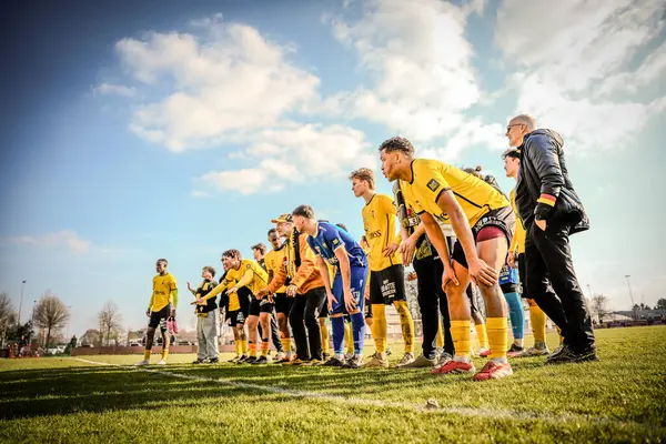 2025-03-16 Berg en dal-Berchem Sport, Belçika 'nın alt bölgelerinde rekabet maçı