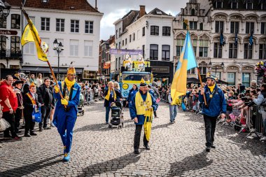 2025-03-30 Mechelen Karnaval alayı sokaklarda bir resepsiyonla son buluyor.
