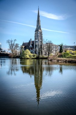 08-04-2025 kopenhagen: şehrin yürüyüş planlayıcılarından biri