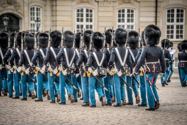 08-04-2025 Kopenhag: Kraliyet muhafızlarının değişimi