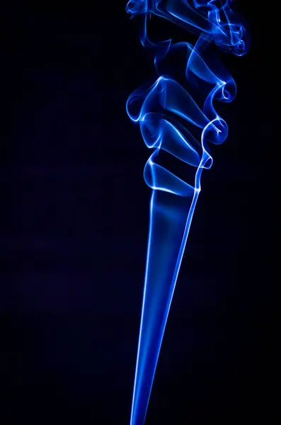duman siyah arkaplan üzerinde izole