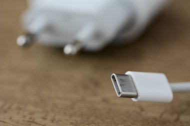 USB-C kablosunun konsept fotoğrafı