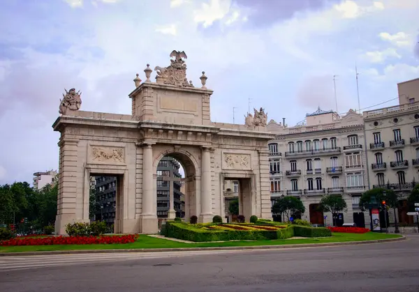 Valencia, İspanya. Arc de Triomphe merkezde. 6 Haziran 2010