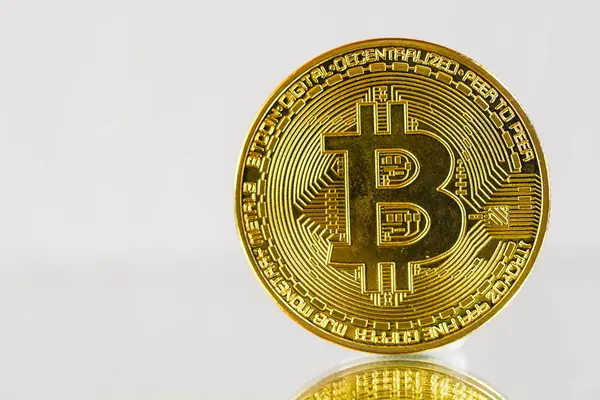 Fiziksel bir bitcoin resmini izole et