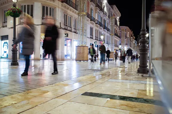Malaga, Endülüs, Costa de Sol, İspanya. 10 Mart 2025 'te Larios Caddesi' ndeki Malaga City 'den şehir manzarası.