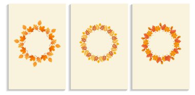 Rowan, kayın, meşe, akçaağaç, huş ağacı ve kestane çeşitlerinin sıcacık sonbahar renklerinde olduğu dekoratif sonbahar çelenkleri