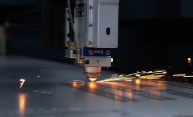 Lazer kesme makinesi