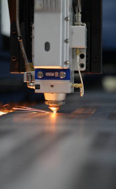 Lazer Kesim Makinası