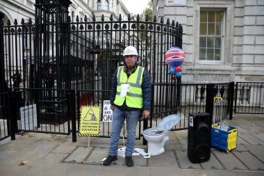 London, UK, 26 October 2021. Activist Steve Bray protesting against the Conservative government outside Downing Street, central London clipart