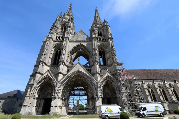 stock image Renovation work at the ruins of the Abbey of St. Jean des Vignes in Soissons, France.