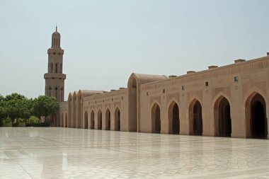 Muscat, Umman 'daki Sultan Qaboos büyük Camii 'nin manzarası