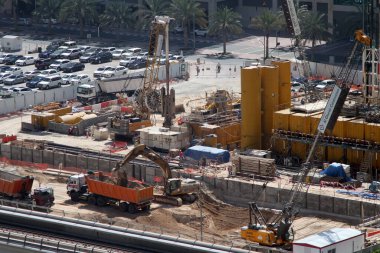 Dubai Uluslararası Finans Merkezi 'nin Dubai, Birleşik Arap Emirlikleri' nde inşaat çalışmaları devam ediyor..