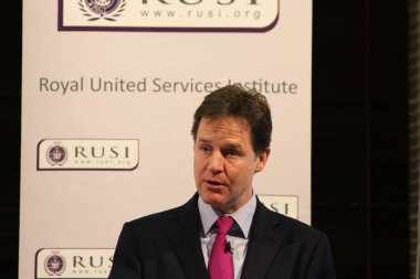İngiltere Başbakan Yardımcısı Nick Clegg, 4 Mart 2014 Salı günü Londra 'daki Royal United Services Institute' de (RUSI) yaptığı konuşmada İngiliz güvenlik teşkilatlarının yetkilerinin gözden geçirildiğini duyurdu..