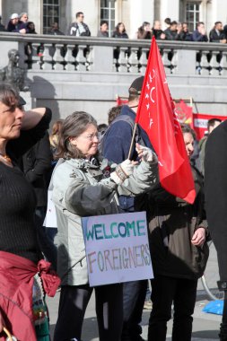 22 Mart 2014 Cumartesi günü Londra 'daki Trafalgar Meydanı' nda düzenlenen Birleşmiş Milletler Irkçılık Karşıtı Günü münasebetiyle düzenlenen mitingde 