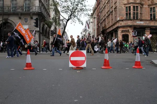 Londra 'nın merkezinde TUC yürüyüşü ve gösteri