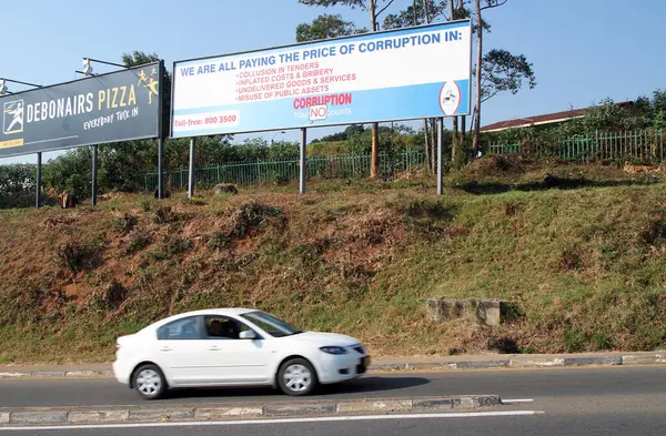Mbabane, Eswatini 'deki yolsuzlukla mücadele posteri.
