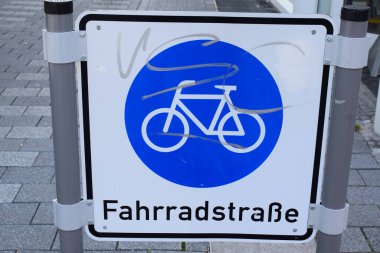 bicycle sign in German language clipart