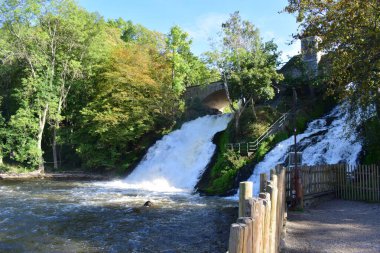 Güzel şelale, Belçika 'da Cascade de Coo