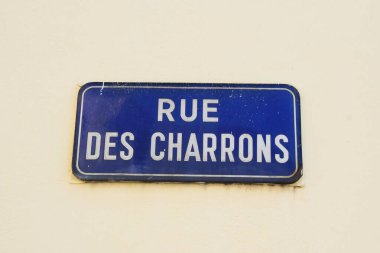Rue des Charrons için Fransız sokak adı işareti