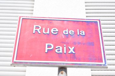 Sokak tabelası: Rue de la Paix