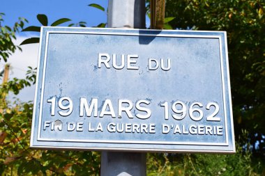Fransa 'da sokak ismi işareti: Rue du 19 Mars 1962