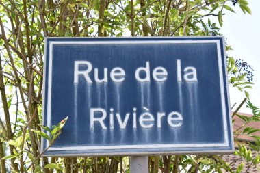 Fransa 'da sokak ismi: Rue de la Riviere