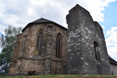 Church Bleidenberg, backside with the ruin tower clipart