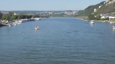 Ren, Koblenz 'de bazı gemilerle birlikte