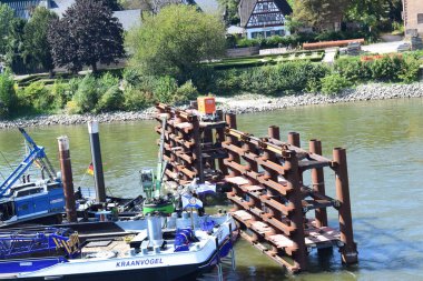 construction site Pfaffendorfer Brucke, Koblenz, float at the pylon clipart