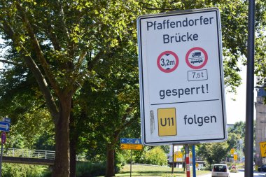 Almanya 'nın Koblenz kentinde trafik işareti