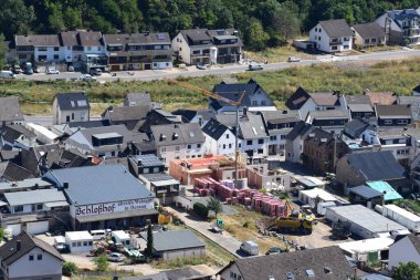 Bir yıl sonra Ahr Vadisi 'ndeki Dernau köyünde hasar