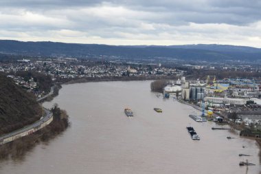 Andernach ve Neuwied arasındaki Ren seli