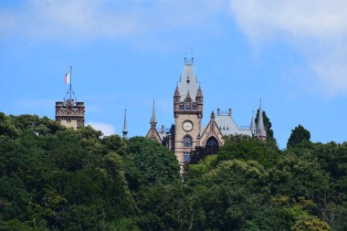 Drachenburg, Drachenfels kalesi