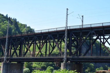 Nehirdeki köprü Mosel, Doppestockbrucke