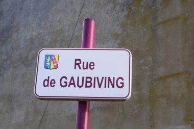 Sokak adı işareti, Rue de Gaubiving.