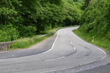 Yazın güzel kır yolu