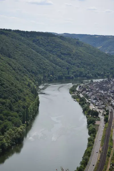 stock image Klotten an der Mosel with the ferry on the forest shore