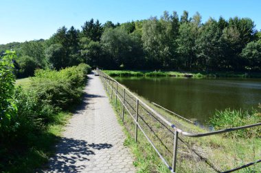 Heilbachsee 'nin baraj duvarı