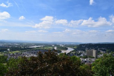 2024 'te Koblenz yakınlarında Ren seli