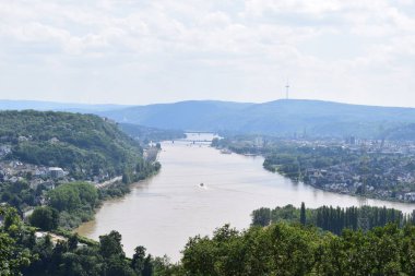 2024 'te Koblenz yakınlarında Ren seli